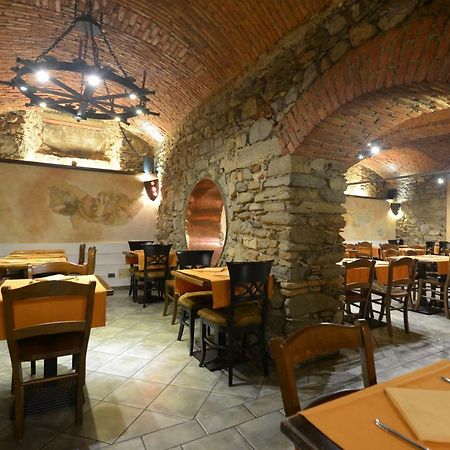 Appartamenti Medioevo Varese Ngoại thất bức ảnh